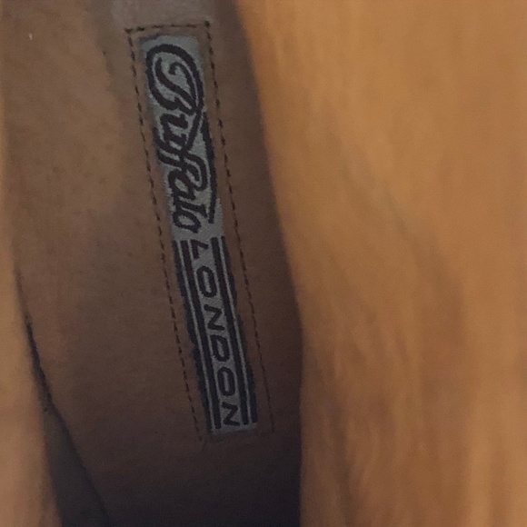 Hot spike heeled boots with silver buckle - Picture 7 of 8